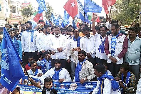 09 Nela ph 2 protest