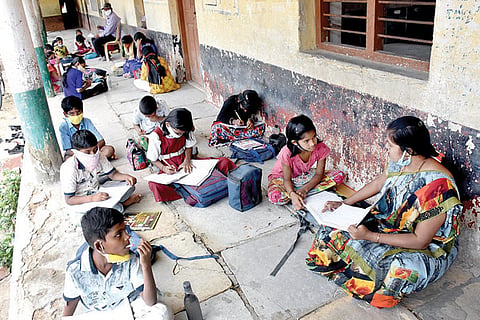 22022021 Raichur school start