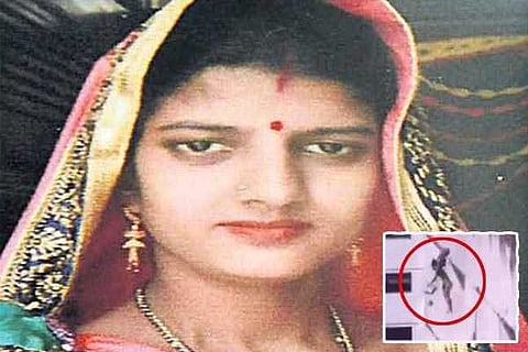 Hyd Woman