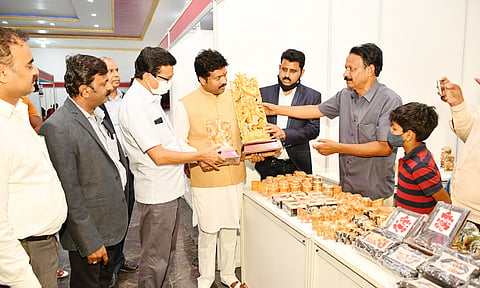 11Tmk_Karakushala_Pradarshana_03 (1)