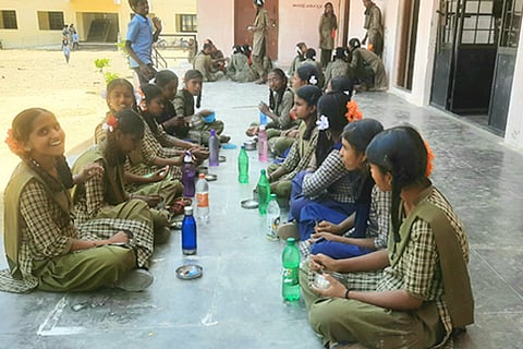 17 Budikote 02 KPS makkalu