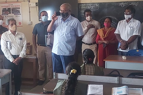 19 Nandagudi 2 Education Minister