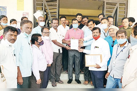 30032021 Gangavati Govt Employ insit