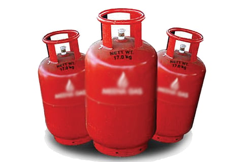 Gas
