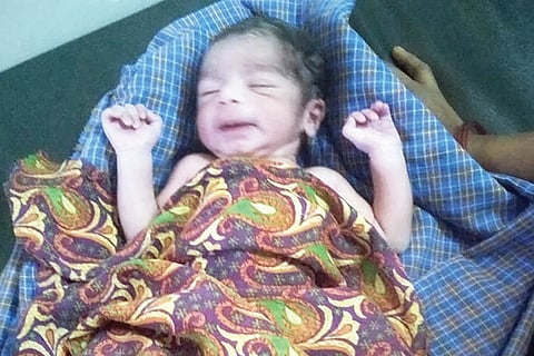 Hospet Baby Born in Bulero Vehicle