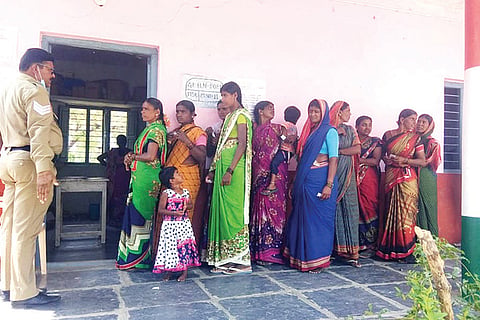Kavital Basapura Gramapanchayat Voting