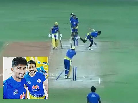 dhoni web