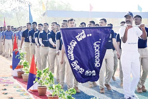 police (1)