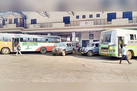11042021 Hospet bus stand