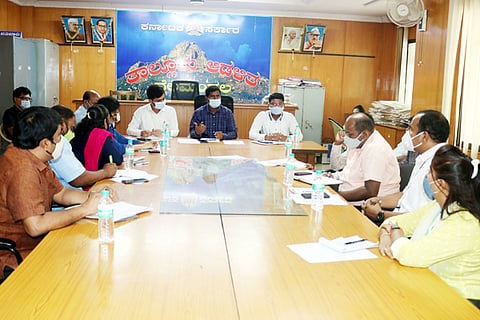 20 Nela Ph 03 Meeting