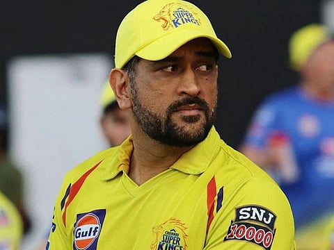 dhoni web