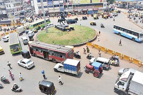 h27-Channamma Circle