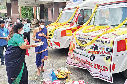 28KWR1-Karwar1-Ambulence