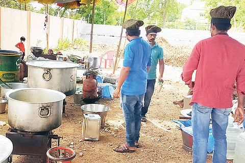 Devadruga KSN Group Prepare for Free Food