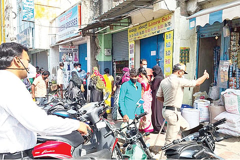 Raichur DC Visit Market