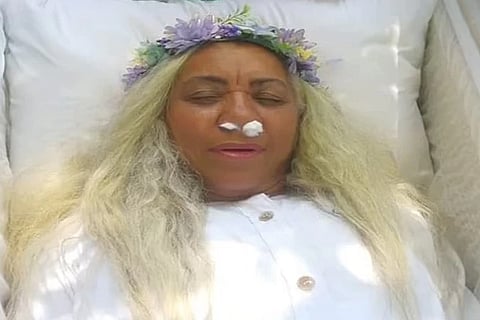 lady acting