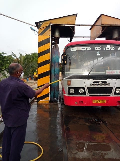 19Tmk_KSRTC_Bus_02