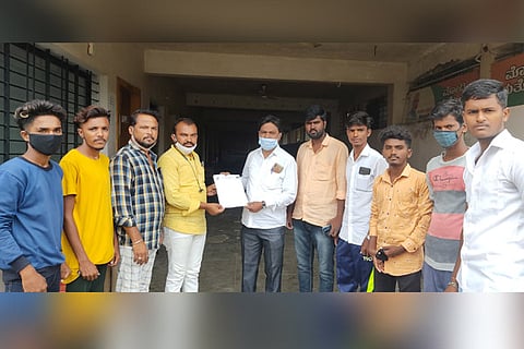 27062021 Gangavati SFI protest