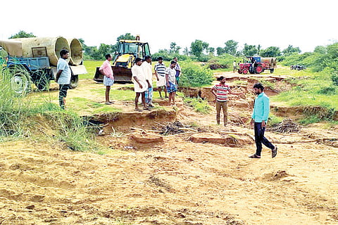 28062021 Kottur formars road repair