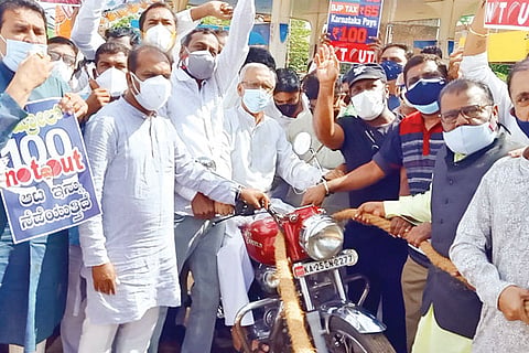 H11 Congress Protest 1
