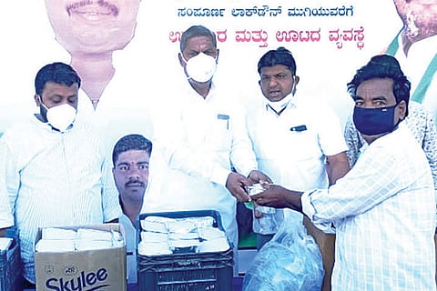 Kushtagi MLA Free Food