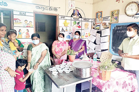 Yalaburga Childrens Nutritional Food Demonstration
