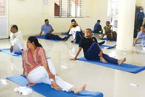 h21-Pyramid Yoga 6