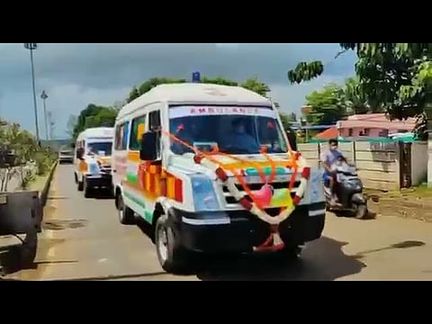 ಆಂಬ್ಯುಲೆನ್ಸ್ ಚಲಾಯಿಸಿ ಅಚ್ಚರಿ ಮೂಡಿಸಿದ ಶಾಸಕಿ - youtube