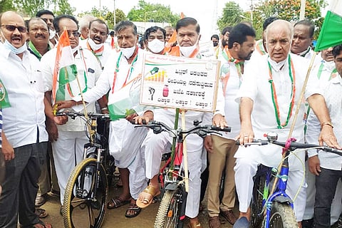 14072021 Manvi Congress Cycle Jatha