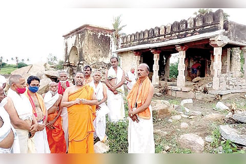 17072021 Siraguppda Sri Subhudhendra thirtha swamiji visit