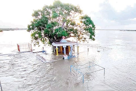 28072021 Devadurga Krishna river flood