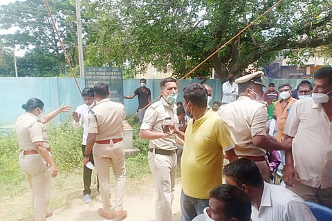 Farmers Strike Against Site Engineer. (3)