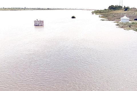 Huvinahedagi Bridge water