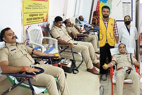 blood donate police