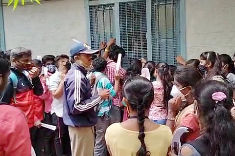 12TMK_VV_Students
