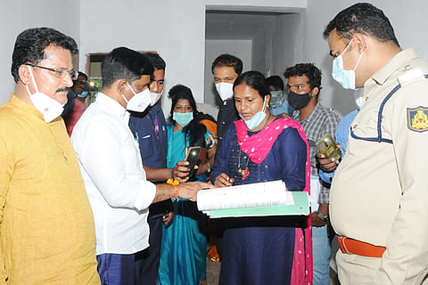 DIBBURU HOUSE VISIT (4)