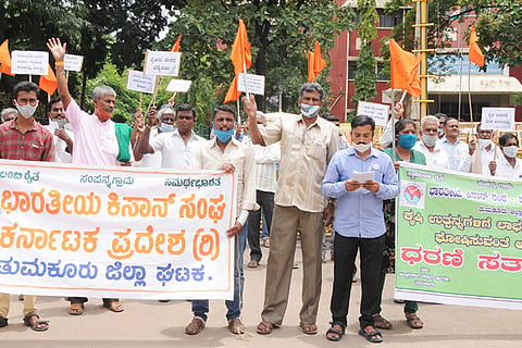 08TMK_BKS_Protest