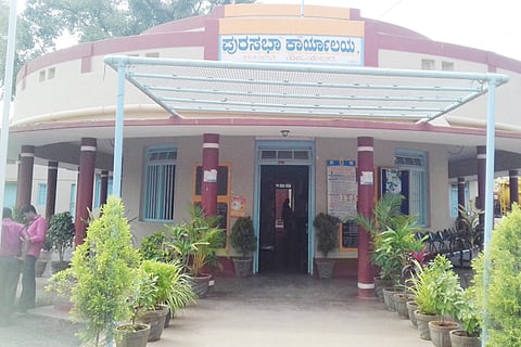 16-vij-6b-deergha kala nanthara praja prabhuthva-mahila power -vijayapura purasabhe