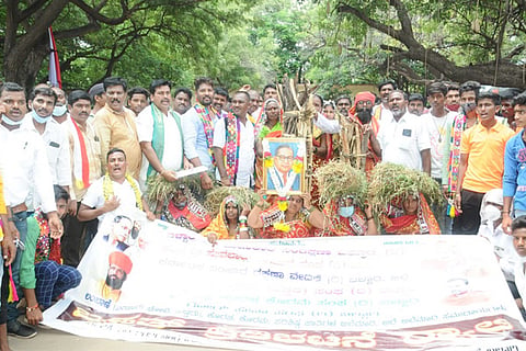 24092021 Bellary protest