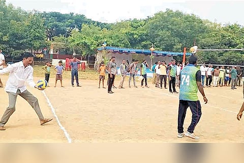 17102021 Sandur Valibal turnment