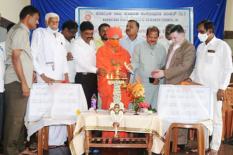 8 dpt 1 karanataka vaijnaka somashodana prishath