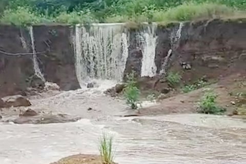 8HULIYAR1