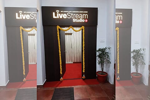 Live Stream