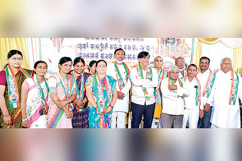 01112021 Yelburga congres party