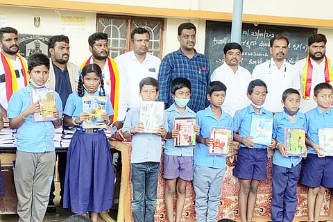 23 Nela Ph 01 Book Vitharane