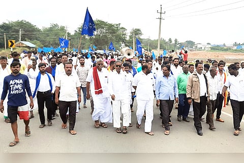 29112021 Lingasugur protest