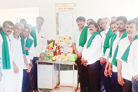 RMGM - Photo-01-Raitha Sanga-Rajyotsava Apmc - Ramanagara-22-11-2021