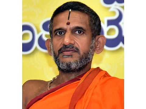 Vishwaprasanna-Theertha-Swami-1582219421-1