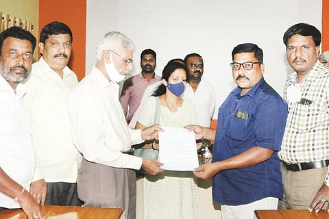 01Tmk_Teachers_Councelling