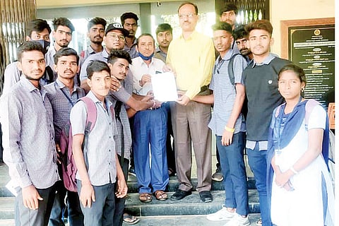 201221 Hospete Students Appal